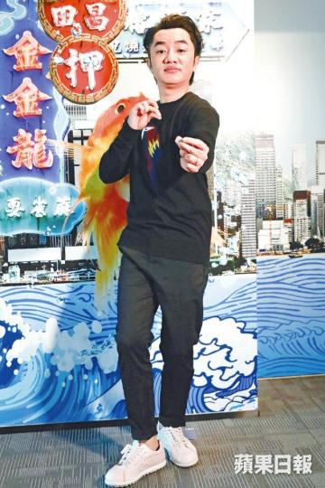 祖藍早前受訪談及有網民不滿他到內地發展,他直言感到不開心。剛做爸爸不久的祖藍表示希望盡快與太太李亞男追多個B。資料圖片祖藍(中)在內地有「綜藝娛樂王」之稱。資料圖片 祖藍早前受訪談及有網民不滿他到內地發展,他直言感到不開心。剛做爸爸不久的祖藍表示希望盡快與太太李亞男追多個B。資料圖片祖藍(中)在內地有「綜藝娛樂王」之稱。資料圖片