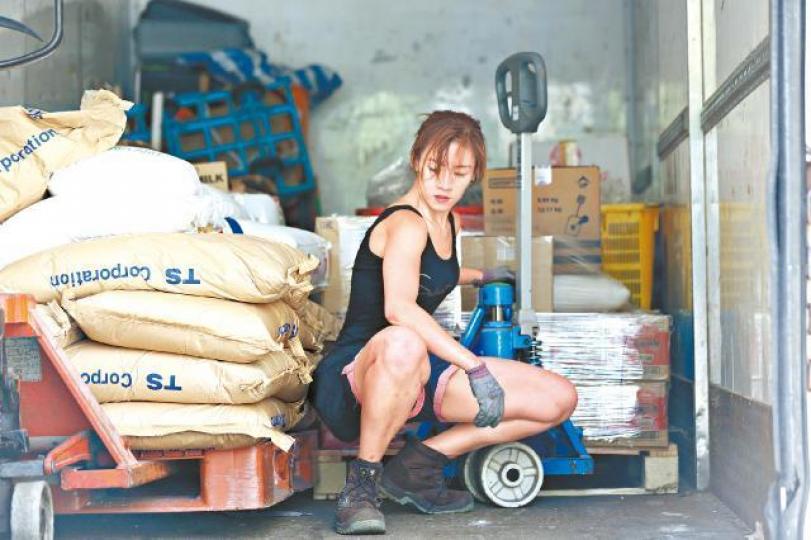 朱芊佩被譽為最美搬運工。 朱芊佩被譽為最美搬運工。