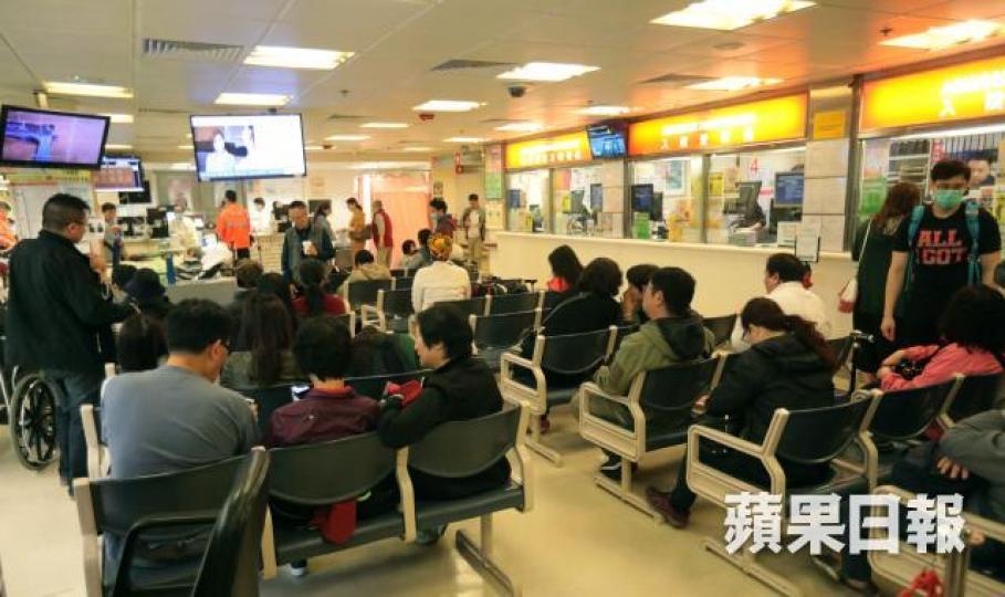 筆者指將基層醫療和社會合而為一,有利發放醫療訊息、促進地區健康及推動疾病預防等工作。 筆者指將基層醫療和社會合而為一,有利發放醫療訊息、促進地區健康及推動疾病預防等工作。