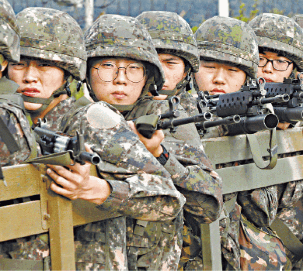 南韓徵兵計算年齡是以現時年份減出生年份。資料圖片 南韓徵兵計算年齡是以現時年份減出生年份。資料圖片