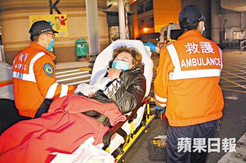 當日發生撞船意外導致一名女乘客受傷。周小姐與友人包船出海觀賞煙花。受訪者提供圖片 當日發生撞船意外導致一名女乘客受傷。周小姐與友人包船出海觀賞煙花。受訪者提供圖片