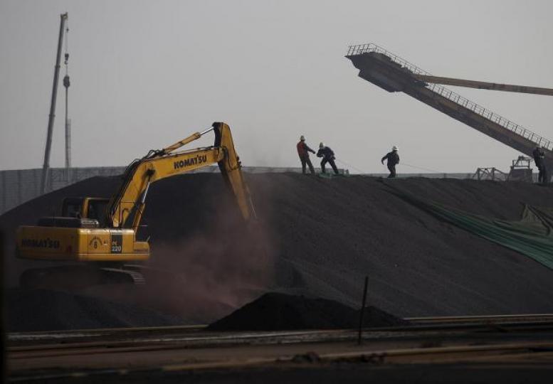 國際鐵礦石期貨昨日上漲5.8%，至每噸94美元，創2014年後新高。資料圖片