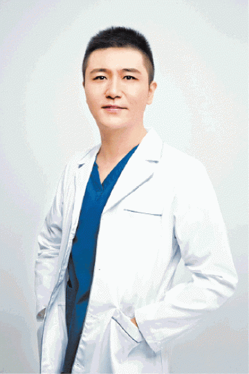 被告李亮（Leon Li）昨被法官直斥破壞司法制度，判處入獄18月。