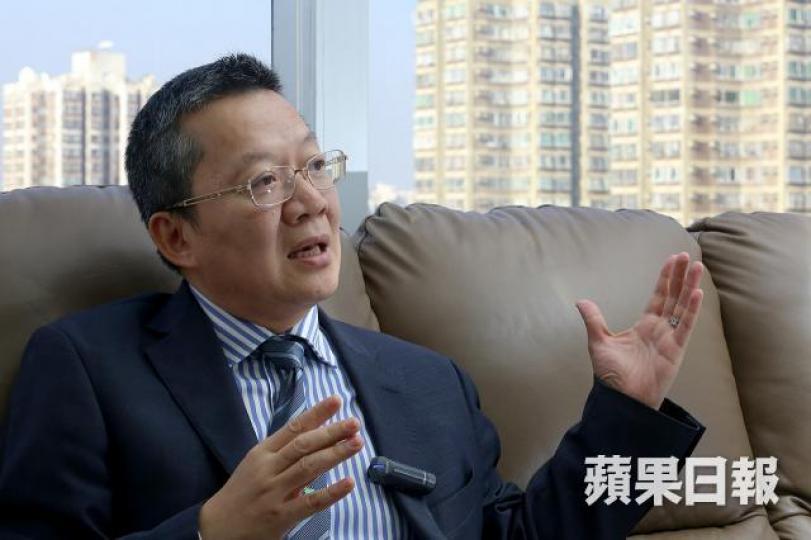 我承認對樓市前景樂觀,但並非一味唱旺樓市,近年每次樓價下跌前,我也有發出樓價跌的預警。資料圖片 我承認對樓市前景樂觀,但並非一味唱旺樓市,近年每次樓價下跌前,我也有發出樓價跌的預警。資料圖片