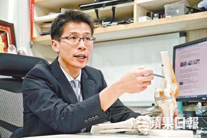 筆者指病人鎖口時需要進食流質的食物,一般會建議病人食蛋白質或脂肪豐富的食物來幫助術後痊癒。 筆者指病人鎖口時需要進食流質的食物,一般會建議病人食蛋白質或脂肪豐富的食物來幫助術後痊癒。