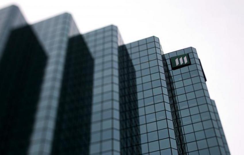 宏利昨日升約0.2%至126.1元。 宏利昨日升約0.2%至126.1元。