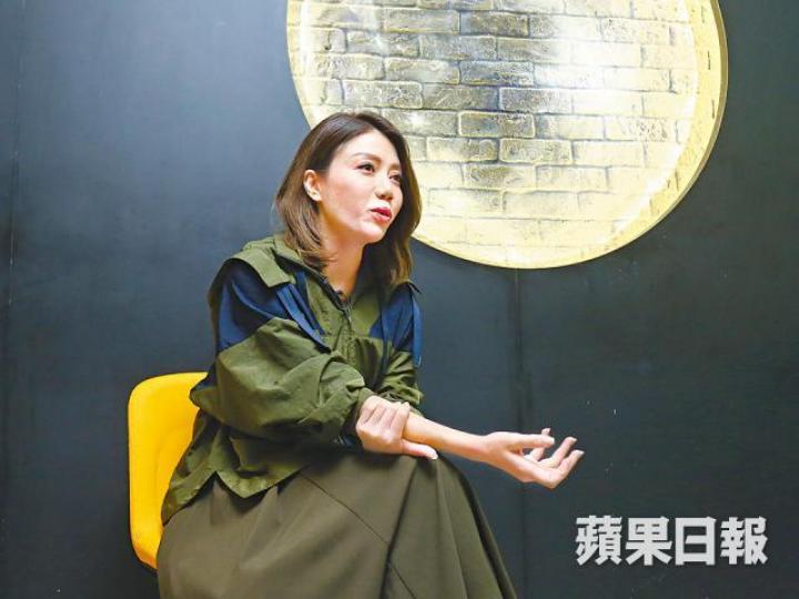 彭秀慧考慮第二部電影作品,會否同樣改編舞台劇。彭秀慧十年來三度演出同一齣舞台劇,同樣講夢想,但方向已不同。《月球下的人》是彭秀慧的獨腳戲,體力上要求多。互聯網圖片 彭秀慧考慮第二部電影作品,會否同樣改編舞台劇。彭秀慧十年來三度演出同一齣舞台劇,同樣講夢想,但方向已不同。《月球下的人》是彭秀慧的獨腳戲,體力上要求多。互聯網圖片