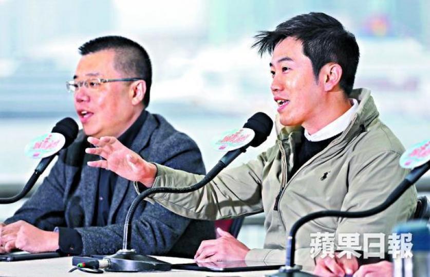 鄭松泰(右)指綱要規限香港發展方向。何穎賢攝 鄭松泰(右)指綱要規限香港發展方向。何穎賢攝