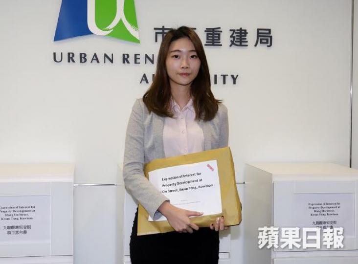 觀塘恒安街項目昨截收意向書;圖為英皇國際代表。譚德潤攝 觀塘恒安街項目昨截收意向書;圖為英皇國際代表。譚德潤攝