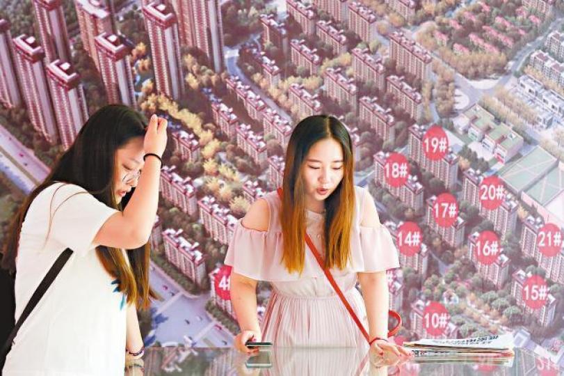 內地70個大城市新建商品住宅價格指數連升40個月。資料圖片 內地70個大城市新建商品住宅價格指數連升40個月。資料圖片