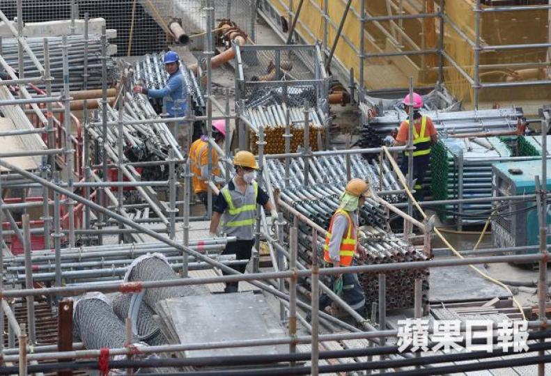 香港政府似乎仍有很多工程想做,建造業從業員或可樂觀面對。資料圖片李澄幸 香港政府似乎仍有很多工程想做,建造業從業員或可樂觀面對。資料圖片李澄幸