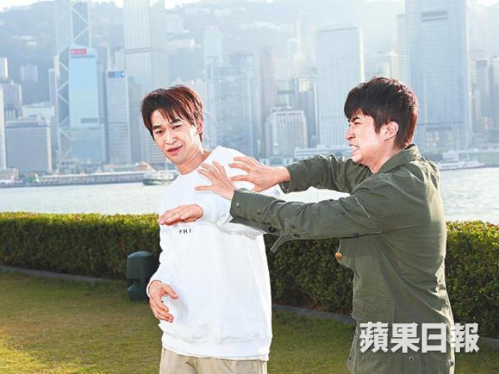 少爺占(左)笑說與當奴開騷不介意行行企企,酬勞平均分配就沒有問題。 少爺占(左)笑說與當奴開騷不介意行行企企,酬勞平均分配就沒有問題。