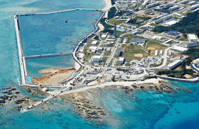 大多數居民反對美軍基地遷址，仍無阻填海工程。路透社