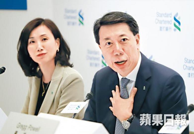 洪丕正(右)指回饋股東的方式可以是增派息、派特別息或股份回購。譚德潤攝 洪丕正(右)指回饋股東的方式可以是增派息、派特別息或股份回購。譚德潤攝