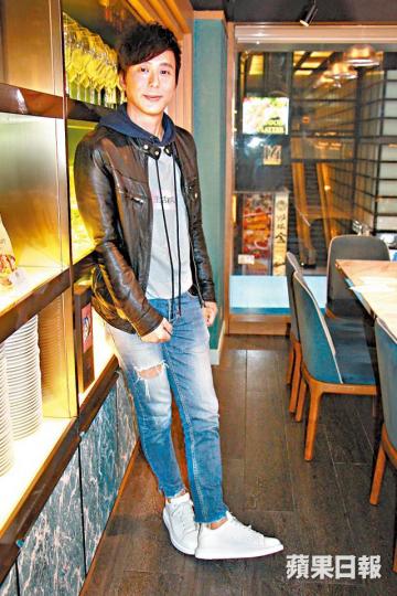 鄧健泓表示遭老婆傳染患氣管炎。 鄧健泓表示遭老婆傳染患氣管炎。