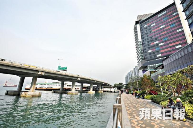 東區走廊將建行人板道,最快六年後落成。朱永倫攝 東區走廊將建行人板道,最快六年後落成。朱永倫攝