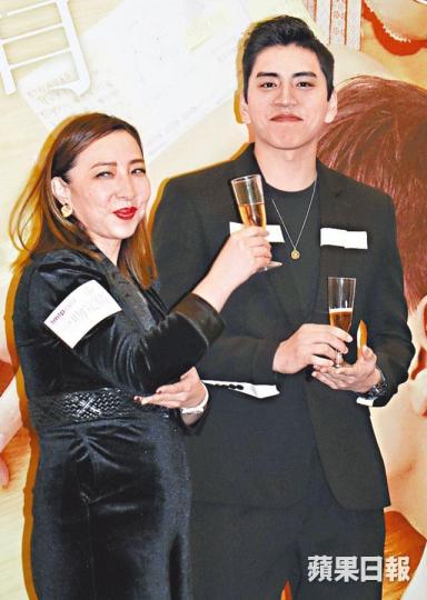 王大陸前晚和陳玉珊出席新片首映,自言和原裝版本的台劇不同。 王大陸前晚和陳玉珊出席新片首映,自言和原裝版本的台劇不同。