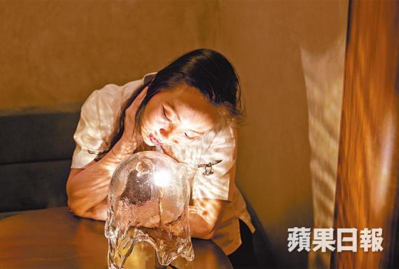 一套電影帶來三個影后提名,但因為性愛場面,曾美慧孜不敢跟媽媽一起看。 一套電影帶來三個影后提名,但因為性愛場面,曾美慧孜不敢跟媽媽一起看。