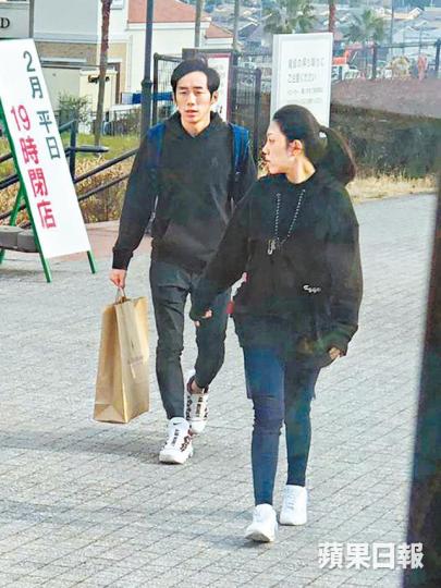 曹星如日前同老婆去福岡旅行,仲去outlet買咗唔少嘢。讀者提供圖片曹星如經常多謝老婆照顧。互聯網圖片曹星如近年贏唔少國際拳賽,佢嘅目標係進軍明年嘅東京奧運。資料圖片 曹星如日前同老婆去福岡旅行,仲去outlet買咗唔少嘢。讀者提供圖片曹星如經常多謝老婆照顧。互聯網圖片曹星如近年贏唔少國際拳賽,佢嘅目標係進軍明年嘅東京奧運。資料圖片