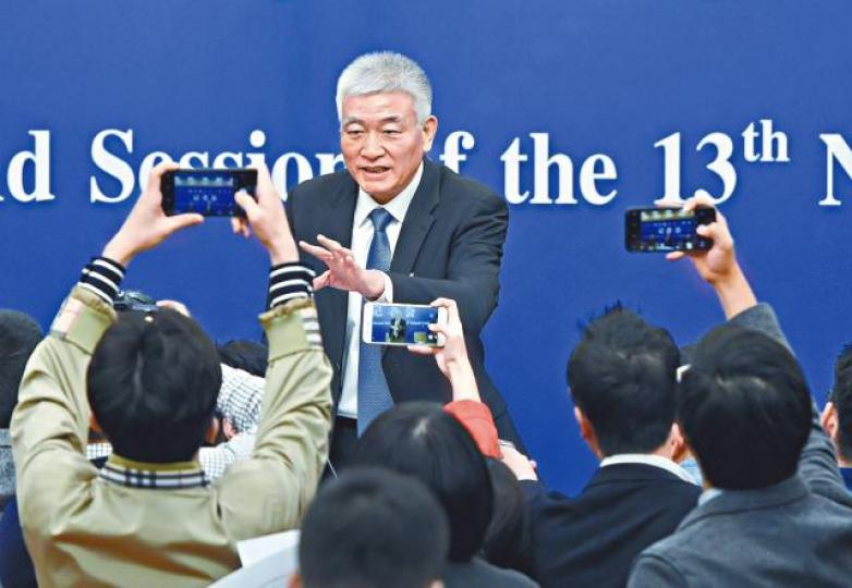 科技部長王志剛昨稱,將出台法規約束科研倫理。賀建奎擅自展開首例基因編輯嬰兒研究,震驚全球。資料圖片 科技部長王志剛昨稱,將出台法規約束科研倫理。賀建奎擅自展開首例基因編輯嬰兒研究,震驚全球。資料圖片