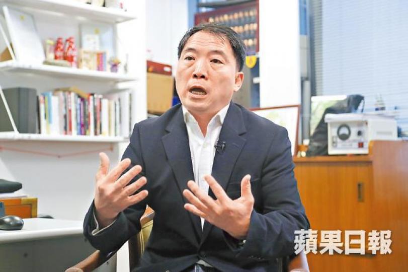 民主黨主席胡志偉指必定會拒當政治花瓶。公民黨主席梁家傑認為民主派未必能大團結。 民主黨主席胡志偉指必定會拒當政治花瓶。公民黨主席梁家傑認為民主派未必能大團結。