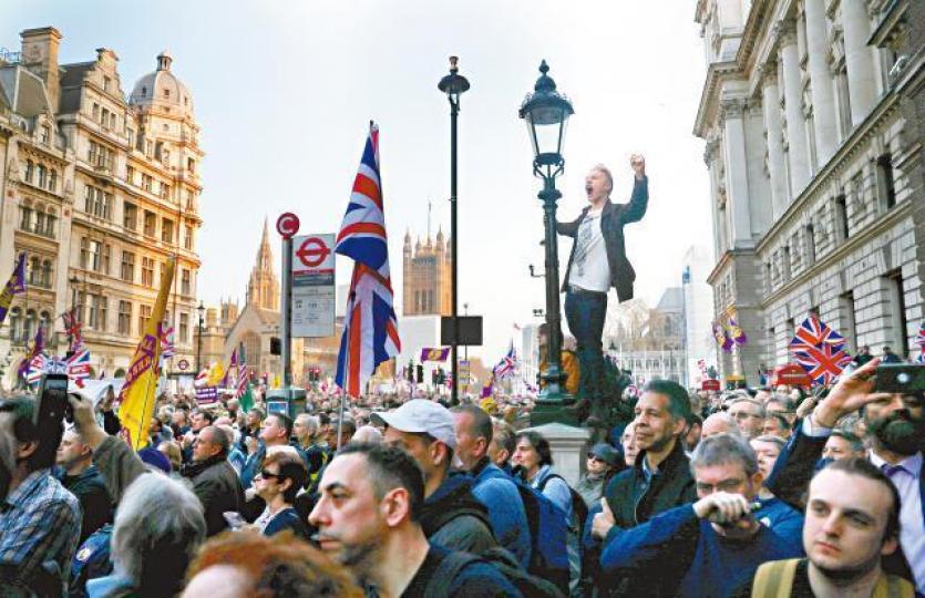 英國下議院日前第三度否決脫歐協議,市場憂慮英鎊滙價再跌。路透社麥樸思 英國下議院日前第三度否決脫歐協議,市場憂慮英鎊滙價再跌。路透社麥樸思