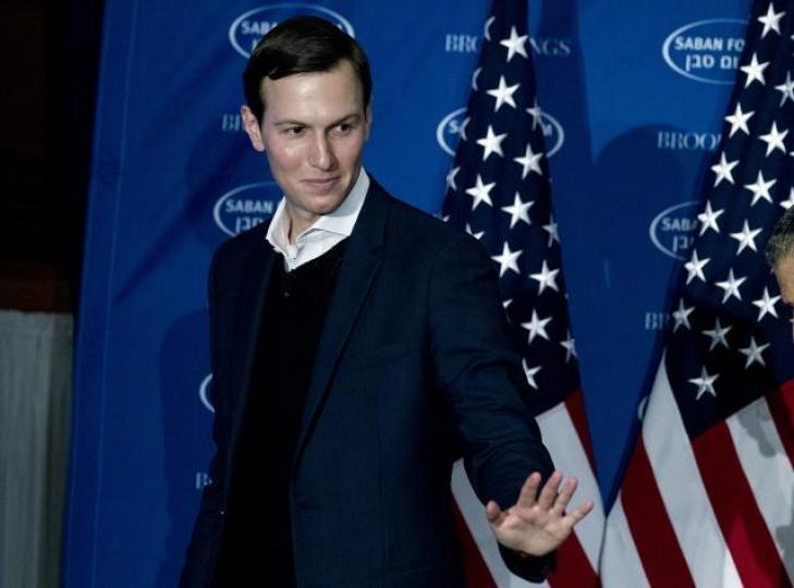 Jared Kushner為特朗普女婿、現任白宮高級顧問,當年獲哈佛錄取後,其富爸爸即捐250萬美元予大學。如果單憑其高中成績,根本不可能獲哈佛取錄。 資料圖片 Jared Kushner為特朗普女婿、現任白宮高級顧問,當年獲哈佛錄取後,其富爸爸即捐250萬美元予大學。如果單憑其高中成績,根本不可能獲哈佛取錄。 資料圖片