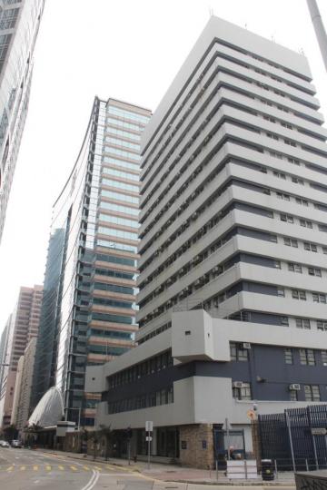 在港讀書的內地女生知道受騙後,到北角警署報案。資料圖片 在港讀書的內地女生知道受騙後,到北角警署報案。資料圖片