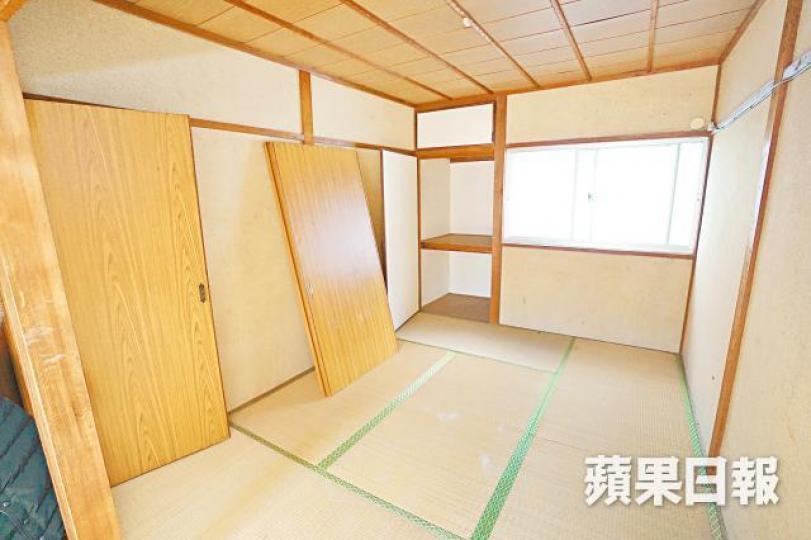 下層佔地約219呎,有飯廳及開放式廚房。
下層佔地約219呎,有飯廳及開放式廚房。