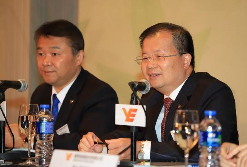 越秀地產董事長林昭遠（右）。　資料圖片
