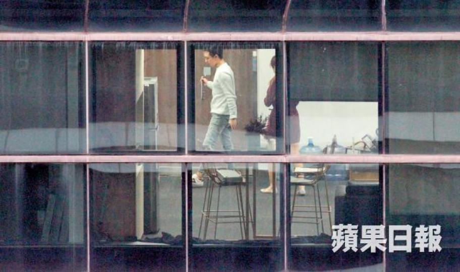 「心戰室」設施簡陋，但每日都有不少少男少女出入。
