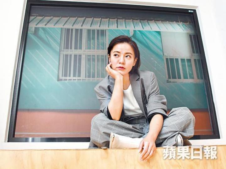 丁噹坦言過去在人前強裝堅強,現在終認清自我。台灣《蘋果新聞網》丁噹憶起前輩對她的鼓勵,一時感觸落淚。台灣《蘋果新聞網》丁噹早前在節目中與品冠傾訴情傷話題。資料圖片五年前在小巨蛋開騷時,丁噹踩空跌落舞台導致腰椎受傷。資料圖片 丁噹坦言過去在人前強裝堅強,現在終認清自我。台灣《蘋果新聞網》丁噹憶起前輩對她的鼓勵,一時感觸落淚。台灣《蘋果新聞網》丁噹早前在節目中與品冠傾訴情傷話題。資料圖片五年前在小巨蛋開騷時,丁噹踩空跌落舞台導致腰椎受傷。資料圖片