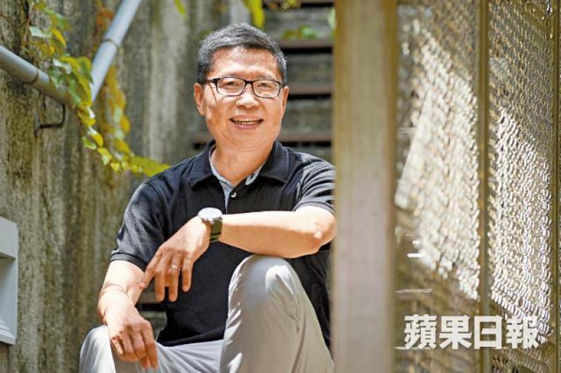 判刑前夕,陳健民指自己遇強越強。梁志永攝戴耀廷昨回到港大辦公室,他指預備了法律和宗教的文章書籍在未來日子細讀。李家皓攝 判刑前夕,陳健民指自己遇強越強。梁志永攝戴耀廷昨回到港大辦公室,他指預備了法律和宗教的文章書籍在未來日子細讀。李家皓攝