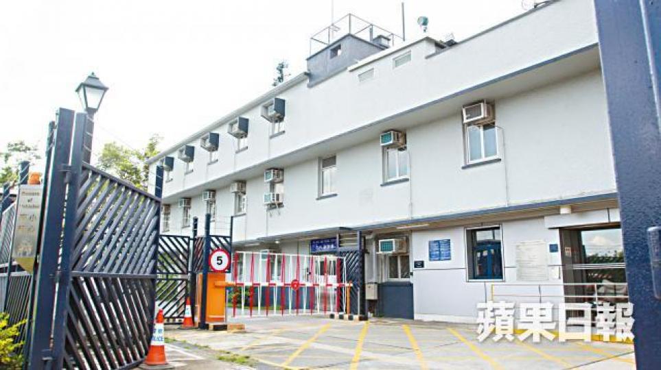 打鼓嶺警署亦有海關人員疑租用貨van押犯。