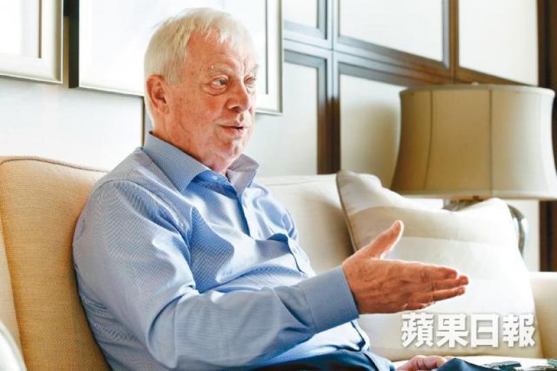 彭定康強調香港社會不應接受《逃犯條例》修訂。陳日君形容今次修例比23條「更犀利」。