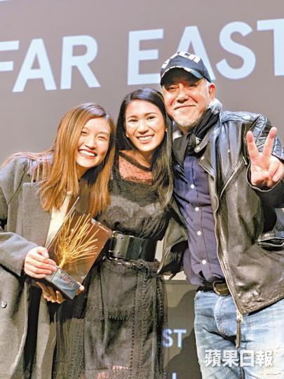 (左起)導演陳小娟與Crisel及黃秋生到意大利出席影展。 (左起)導演陳小娟與Crisel及黃秋生到意大利出席影展。