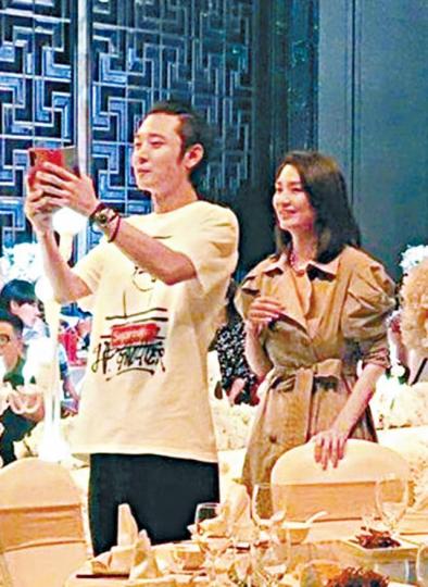 張丹峰(左)、洪欣(右)微博圖片 張丹峰(左)、洪欣(右)微博圖片