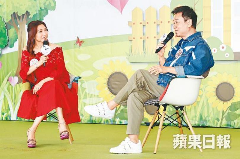 黎耀祥表示現時租屋住,沒物業揸手。吳若希謂母親節收到女兒香吻已心甜。 黎耀祥表示現時租屋住,沒物業揸手。吳若希謂母親節收到女兒香吻已心甜。
