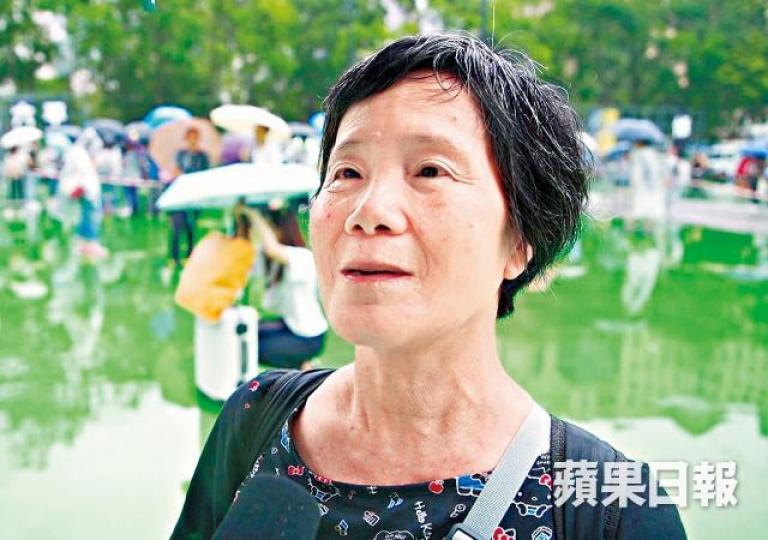 70多歲的劉太從未缺席一年六四燭光集會。
70多歲的劉太從未缺席一年六四燭光集會。