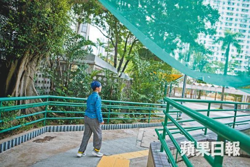 香港人對殘疾人士的性需要視為忌諱，Chris認為性是人生中理所當然的，不應剝削他們或避而不見。
