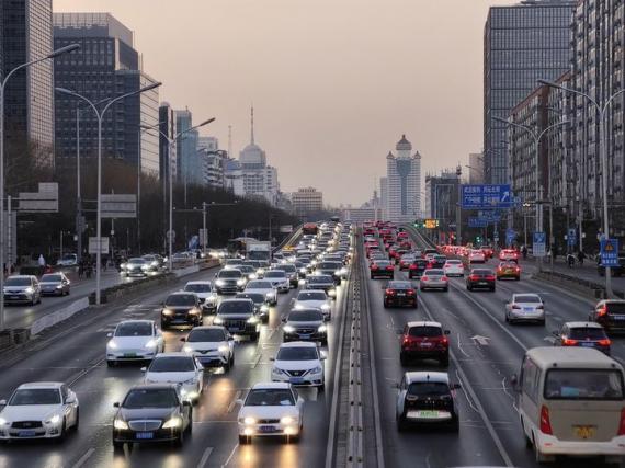 Beijing greeted the morning rush hour as new year arrives... Beijing greeted the morning rush hour as new year arrives...