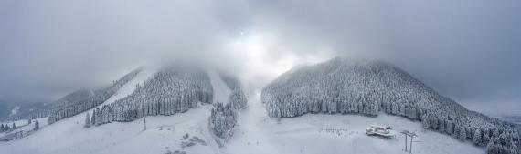 【絲綢之路國際滑雪場】......