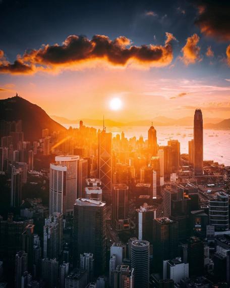早晨香港,晨光下香港幾咁壯麗。...