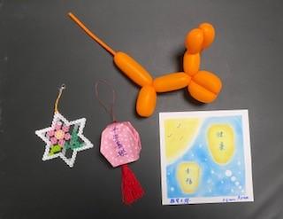 燈燈燈凳藝術嘉年華
昨天往中環AIA Vitality公園參加燈燈燈凳藝術嘉年華,遊玩之餘參加了工作坊,做了四款手工留作紀念,有得玩有得學。... 燈燈燈凳藝術嘉年華
昨天往中環AIA Vitality公園參加燈燈燈凳藝術嘉年華,遊玩之餘參加了工作坊,做了四款手工留作紀念,有得玩有得學。...