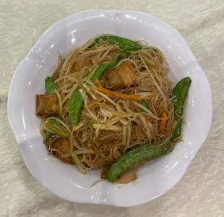 家鄕炒鴛鴦米粉

我少吃米粉和粉絲一同炒，加上家鄉二字就吸引我要試試，口感和味道不錯。...