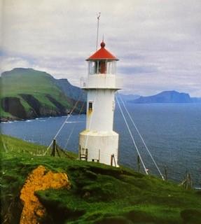 法羅群島
北緯62度的大西洋上山散落着法羅群島的18個海島,曲折的海岸線,清冽的空氣和優癖的鄉村風景是它的自然之美。... 法羅群島
北緯62度的大西洋上山散落着法羅群島的18個海島,曲折的海岸線,清冽的空氣和優癖的鄉村風景是它的自然之美。...