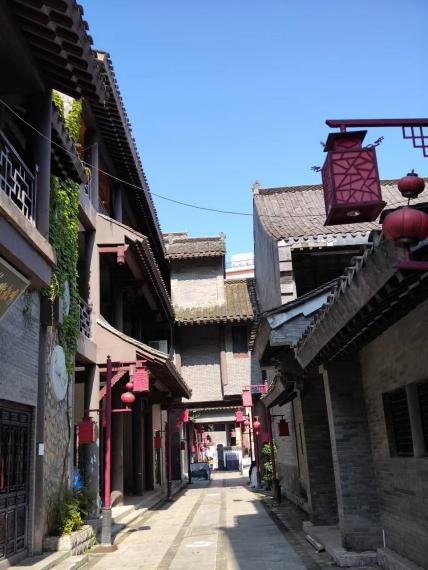 貴州老城

貴州省遵義市老城街道民居很有特色。...