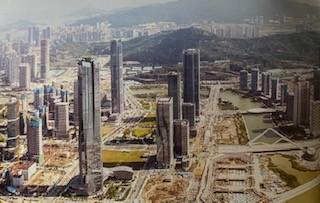 橫琴

橫琴是澳門參與粵港澳大灣區建設、融入國家發展的重要平台。...