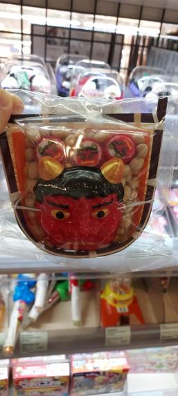 惡魔面具
附糖果及大豆小食...