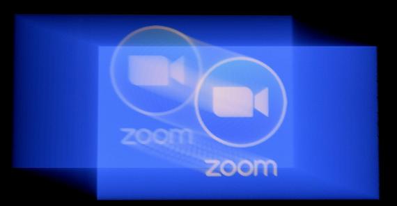 Zoom服務故障,學生們很高興 Zoom服務故障,學生們很高興